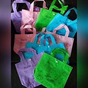 11 NEW rare HELLO KITTY Bags
